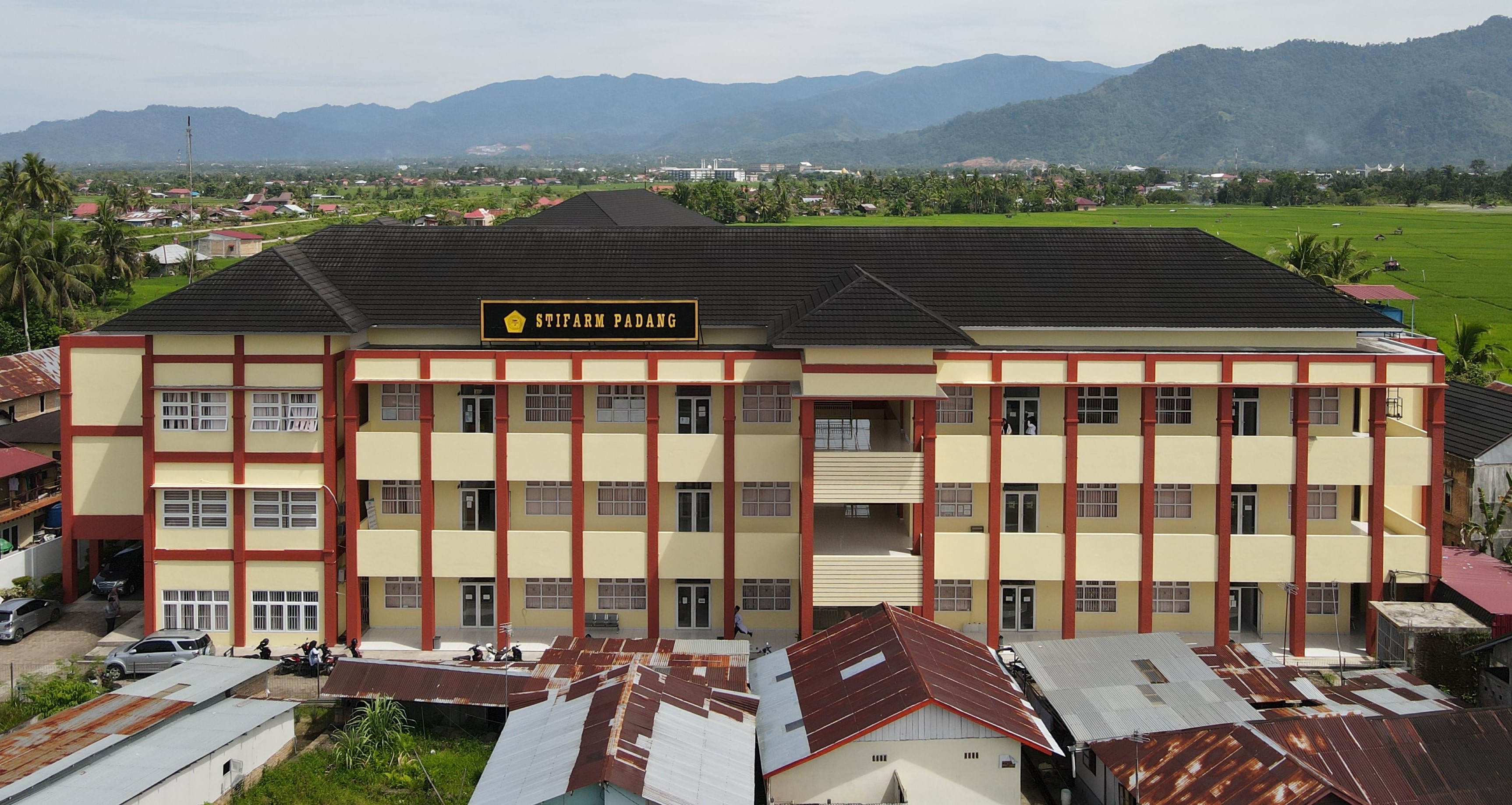 Foto Sekolah Tinggi Ilmu Farmasi Padang